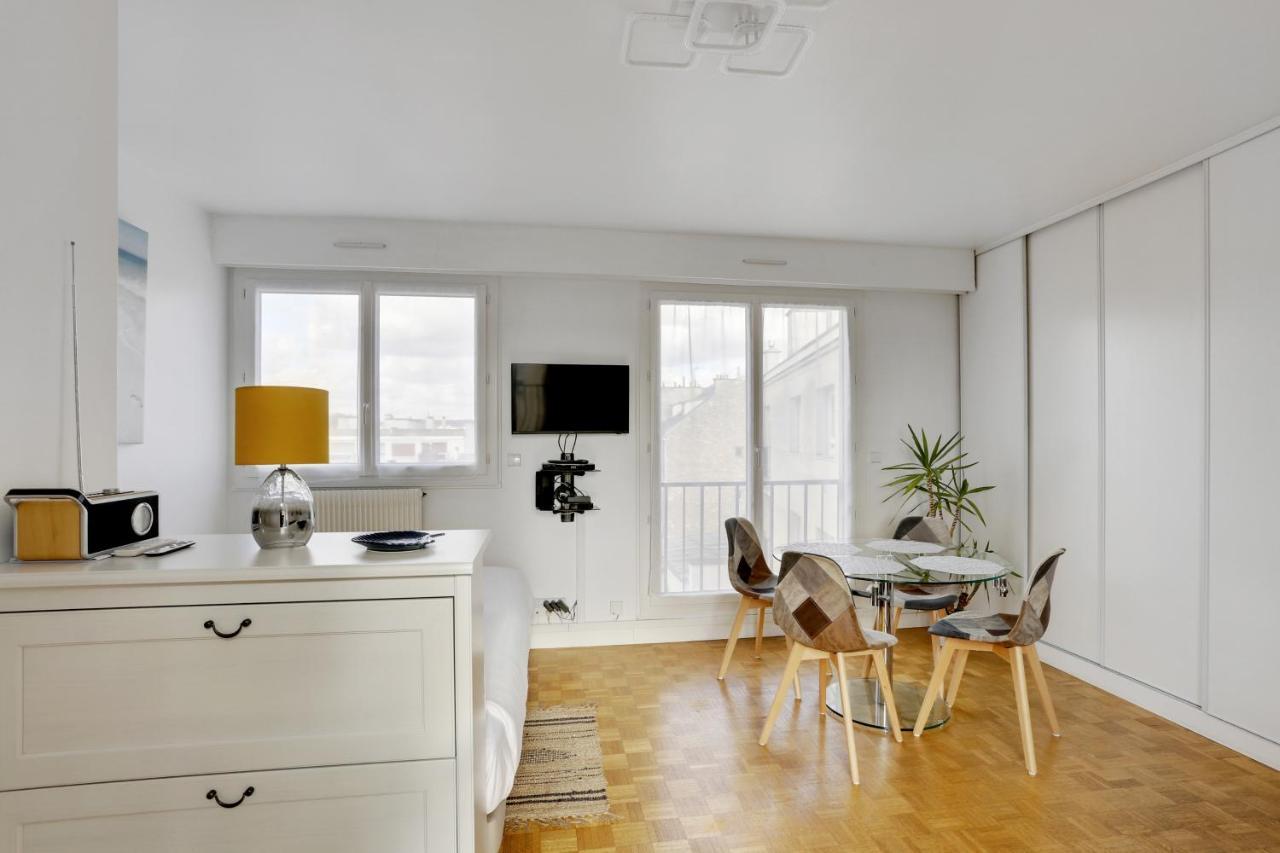 Le Nid Du Roi - Appartement Terrasse - Версаль Экстерьер фото